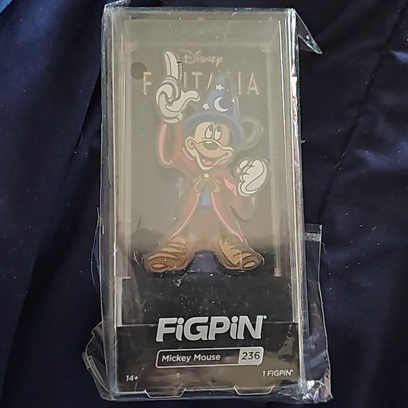 Disney Other - MICKEY FigPin